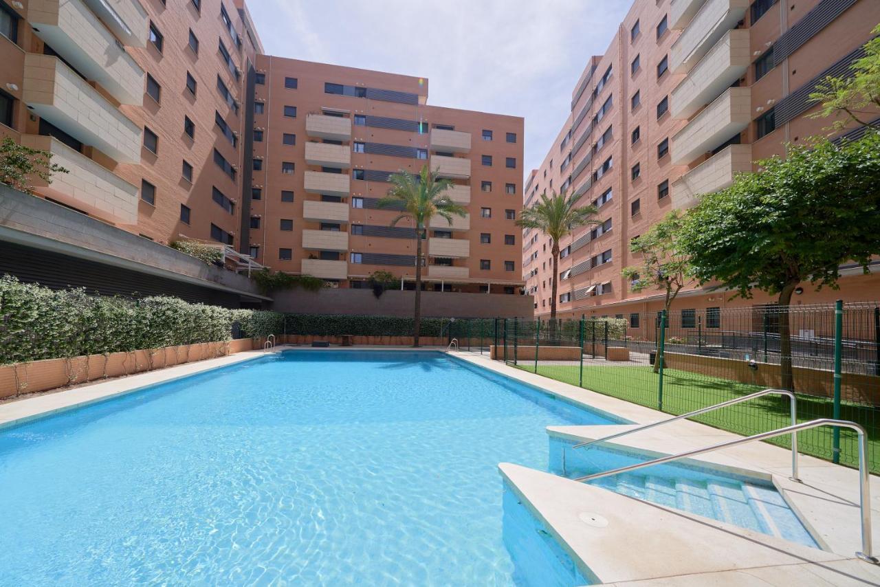 Alterhome Apartamento Con Piscina Maria Zambrano Málaga Eksteriør billede